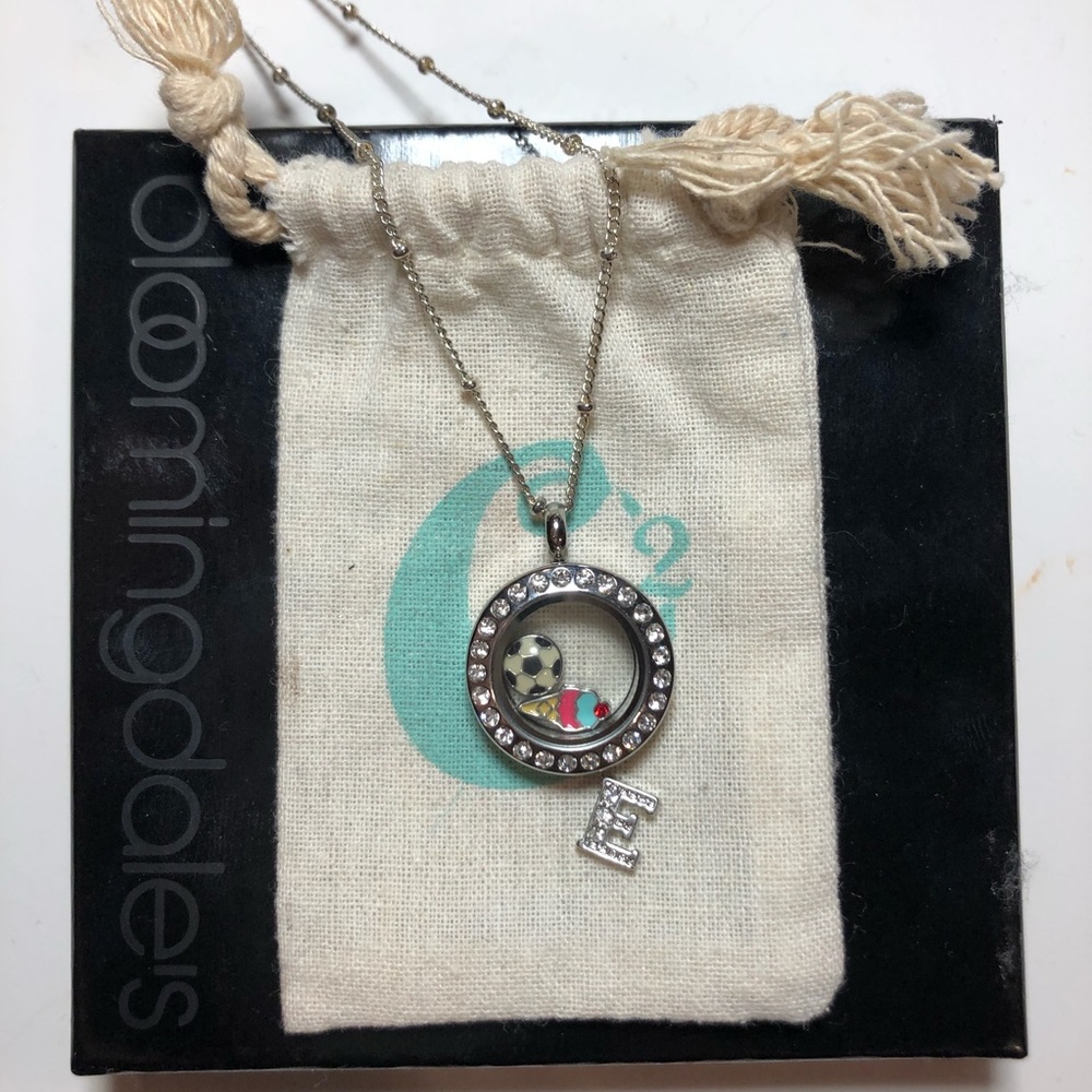 Origami Owl locket necklace
